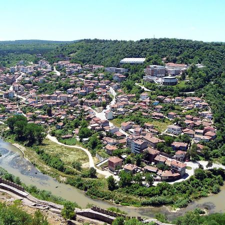 Day And Night Apartment Veliko Tarnovo Ngoại thất bức ảnh