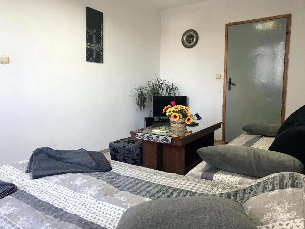 Day And Night Apartment Veliko Tarnovo Ngoại thất bức ảnh