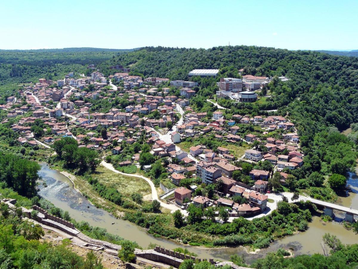 Day And Night Apartment Veliko Tarnovo Ngoại thất bức ảnh
